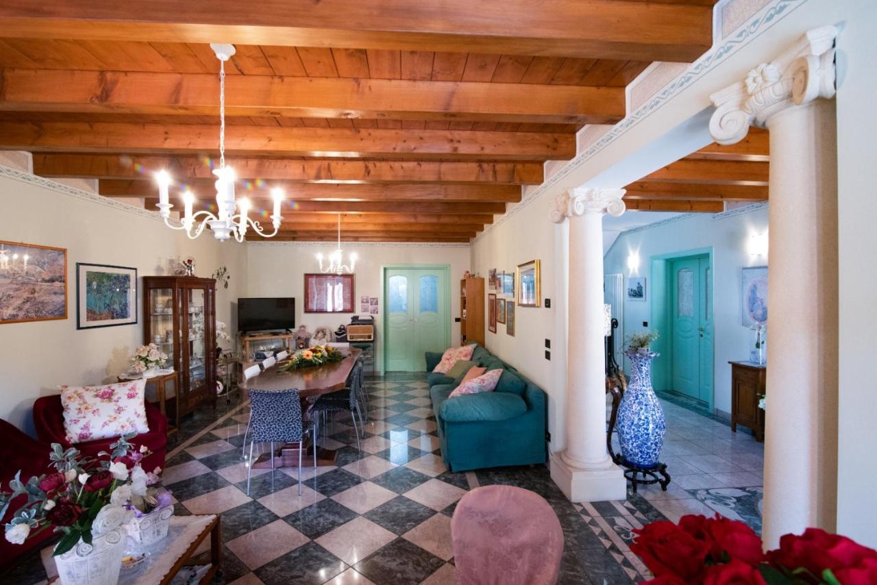Villa Mari Монтаньяна Экстерьер фото